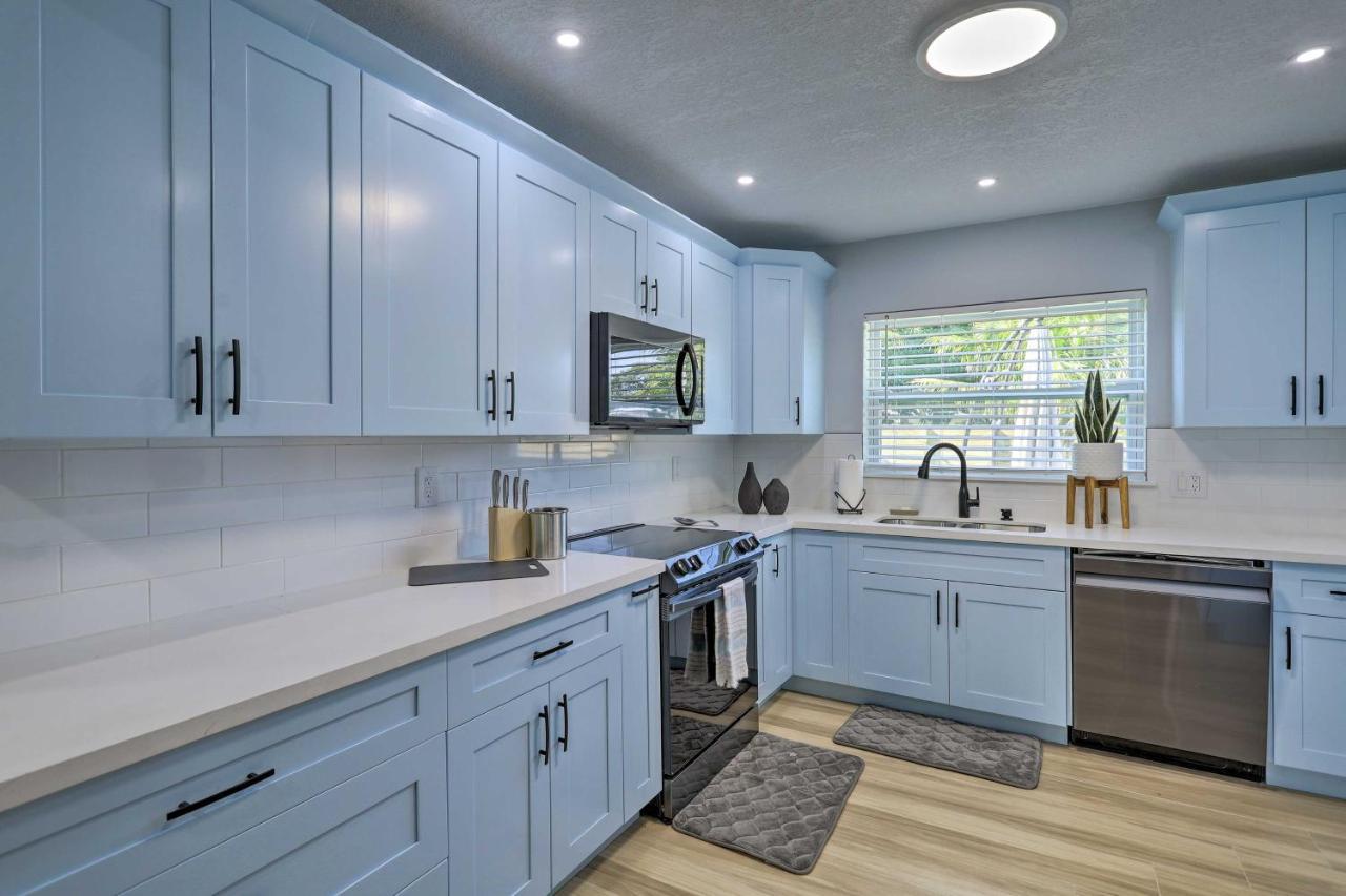 Beach House With Outdoor Kitchen, Walk To Coast Cocoa Beach Exteriör bild