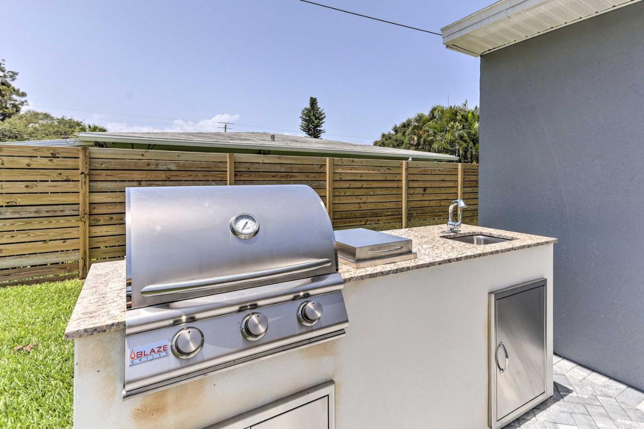 Beach House With Outdoor Kitchen, Walk To Coast Cocoa Beach Exteriör bild