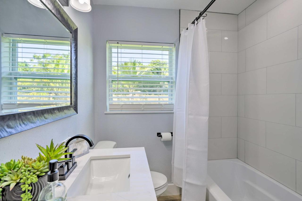 Beach House With Outdoor Kitchen, Walk To Coast Cocoa Beach Exteriör bild